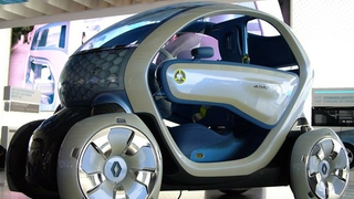 Renault Twizy Concept Still Has Those Square Wheels